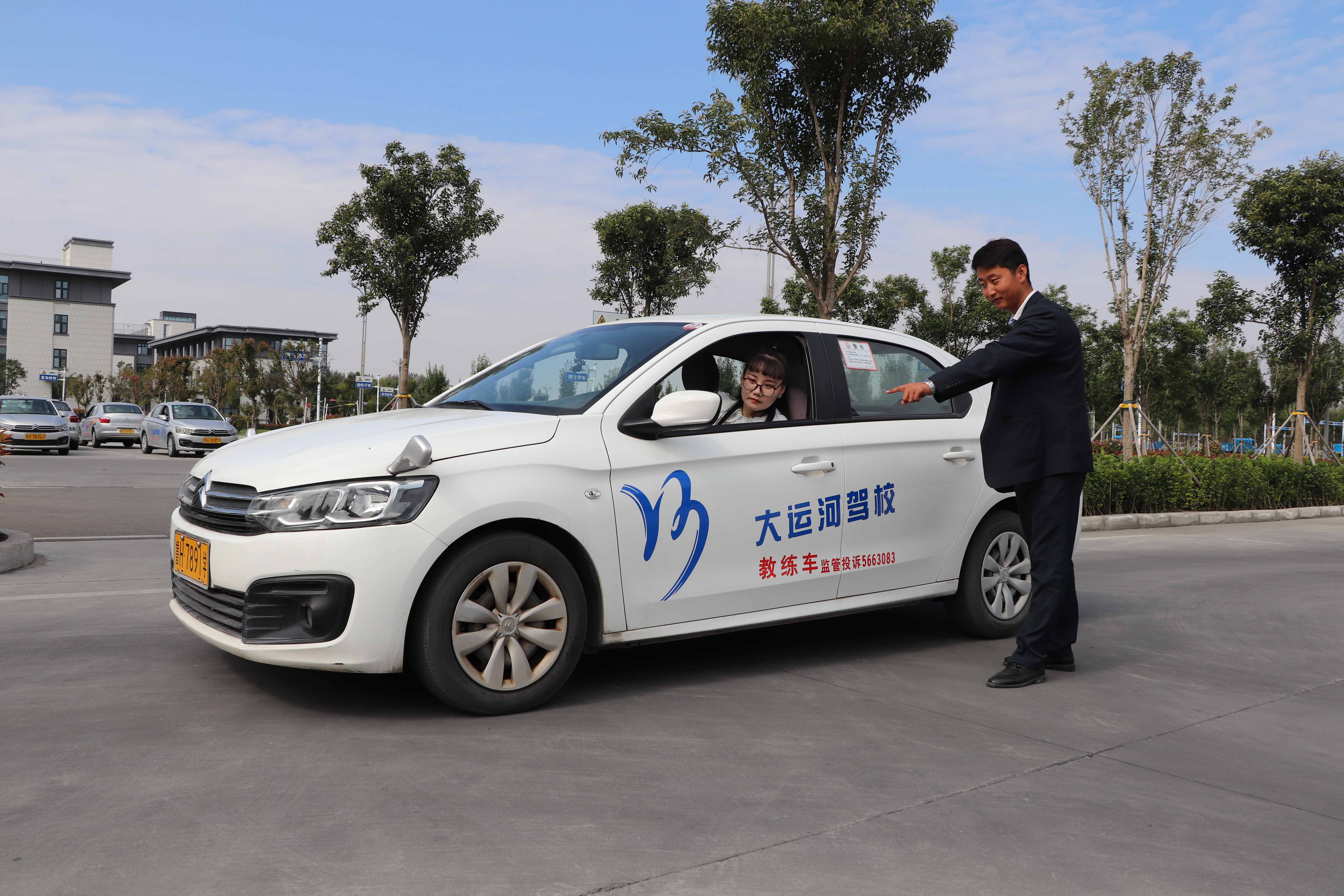 【濟(jì)寧大運(yùn)河駕?！俊半p十一”學(xué)車鉅惠，大車直降千元！(圖8)