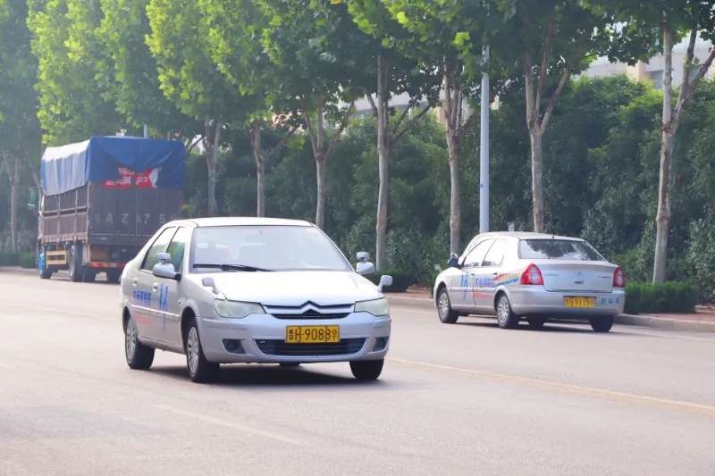 【濟(jì)寧大運(yùn)河駕?！俊暗谑粚脤W(xué)車夏令營(yíng)”火熱開啟，新增暑期速成班！(圖4)